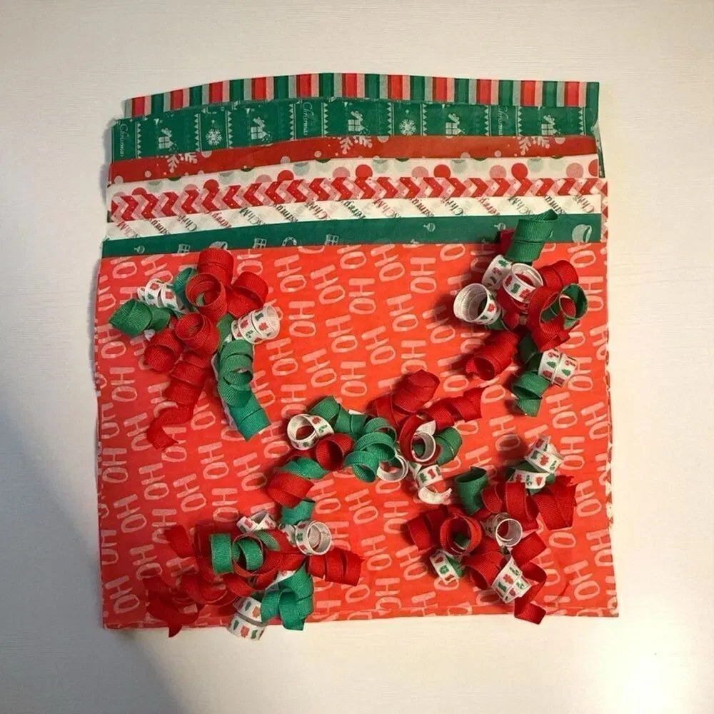 Set of 5 Festive Gift Bag Set with Red and Green Accents